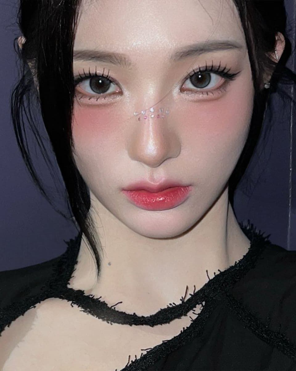 내 최애의 렌즈 정보를
소개합니다👁️👁️